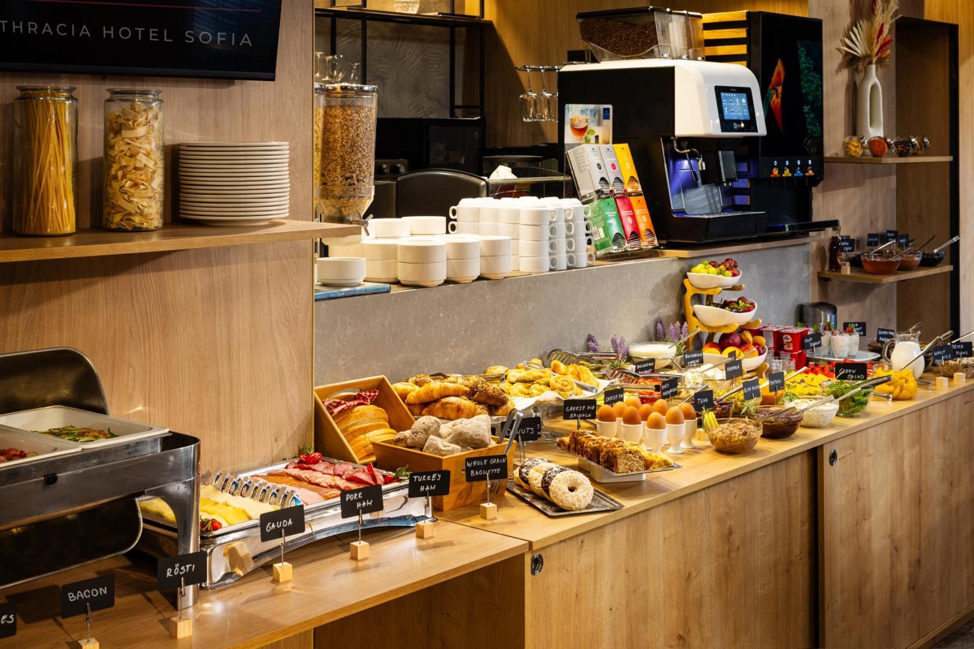 Hotel Rosslyn Thracia