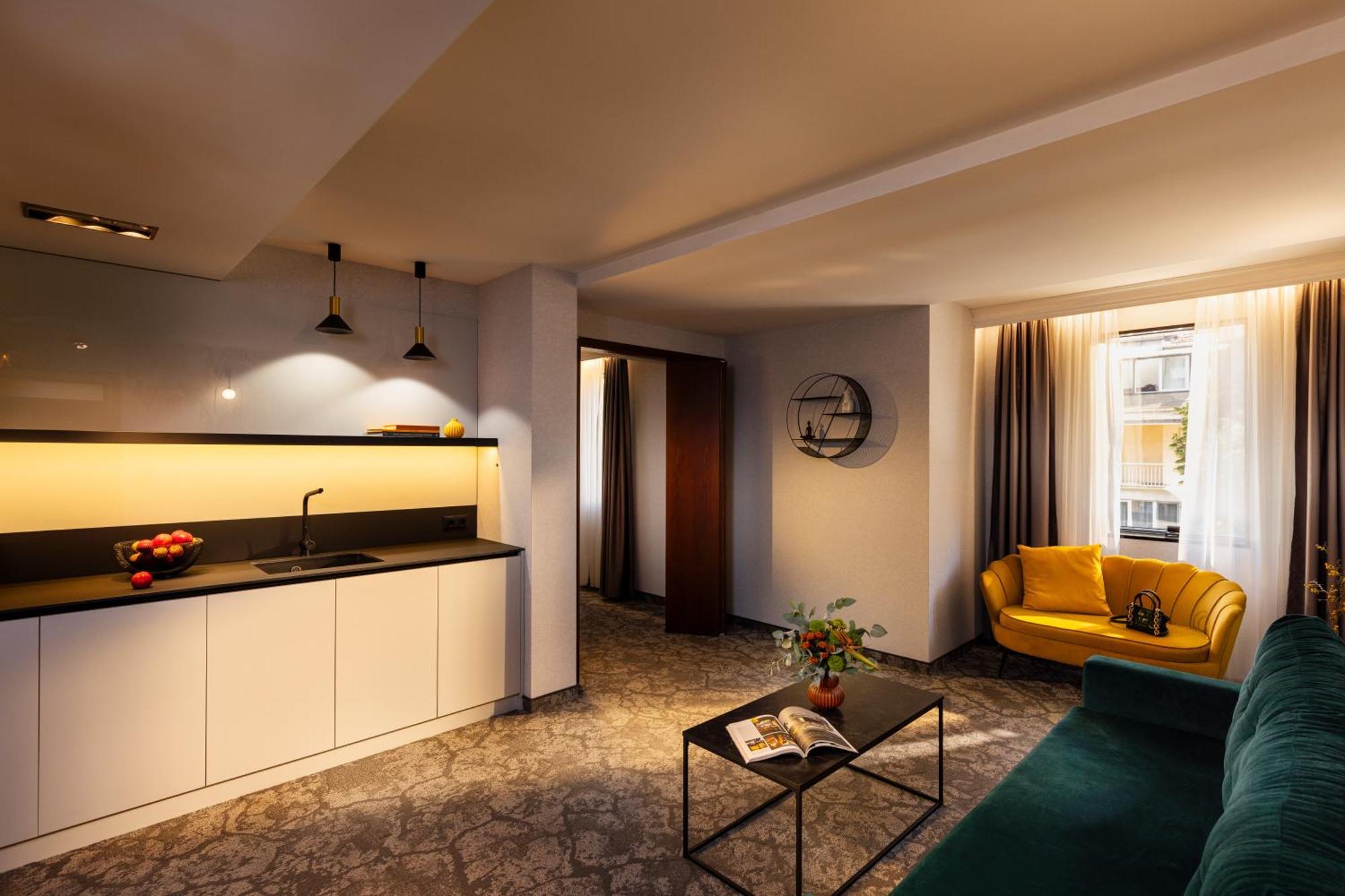 Hotel Rosslyn Thracia 4*
